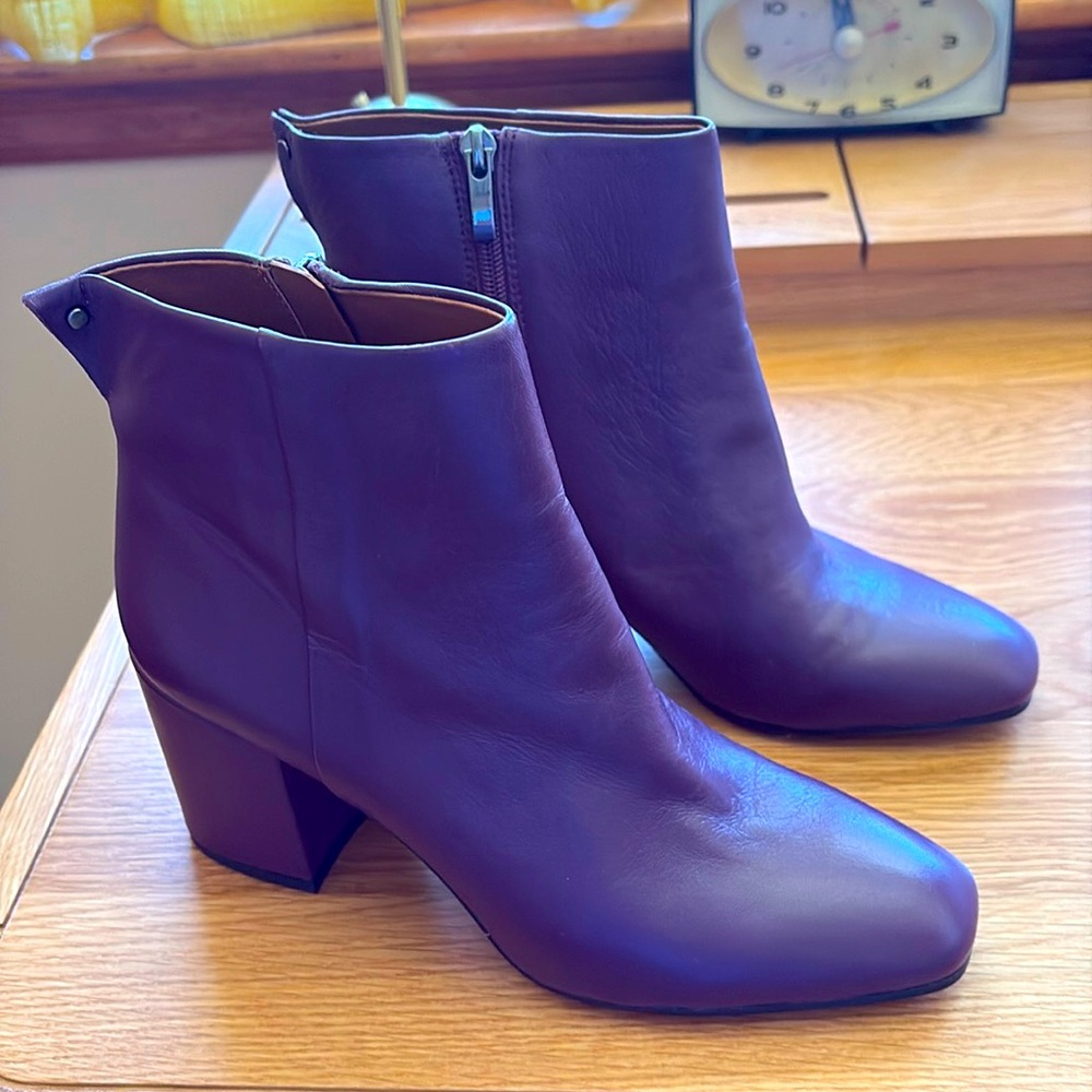 FRANCO SARTO Boot 8.5  NEW